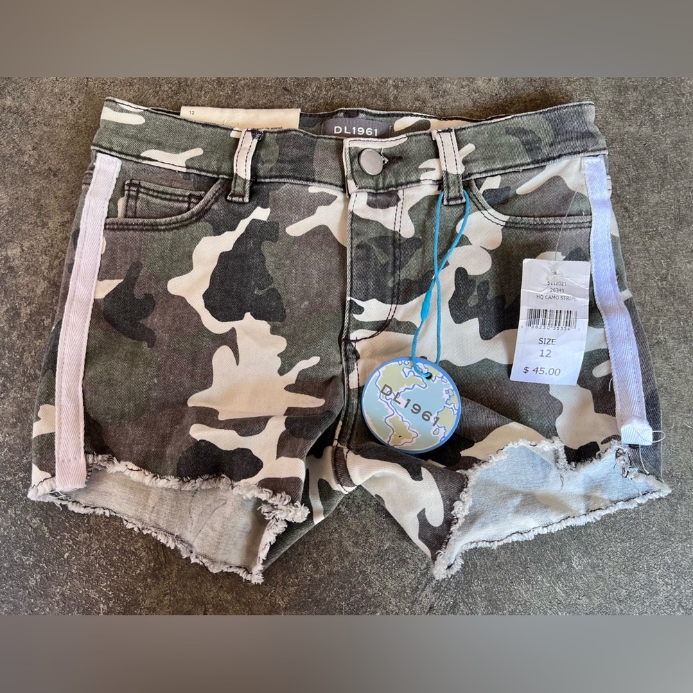 DL1961‎ Girls' Camouflage Lucy Cut Off Short size 12